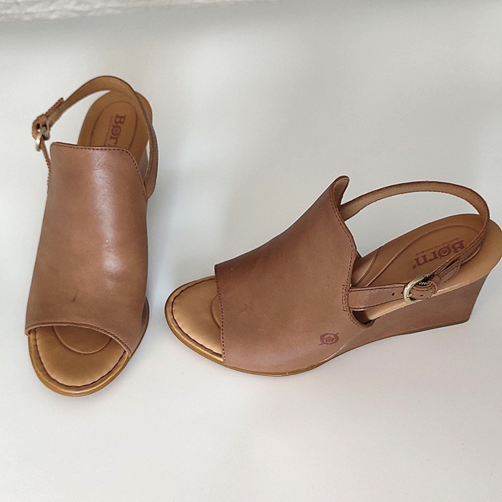 Women's shoes. Casual open toe & heal, worn twice.